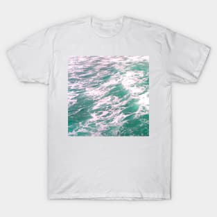 Light version blue green ocean waves T-Shirt